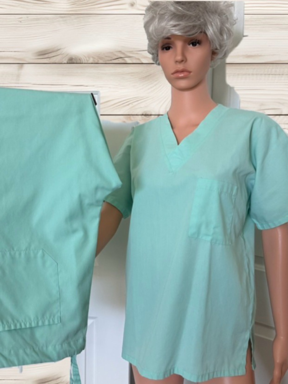 UA Scrubs Mint Green Medical Pant and Top with Back Logo in MEDIUM